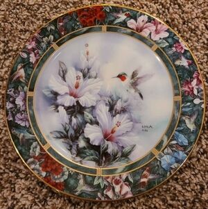 Lena Floral Hummingbird Accent Plate